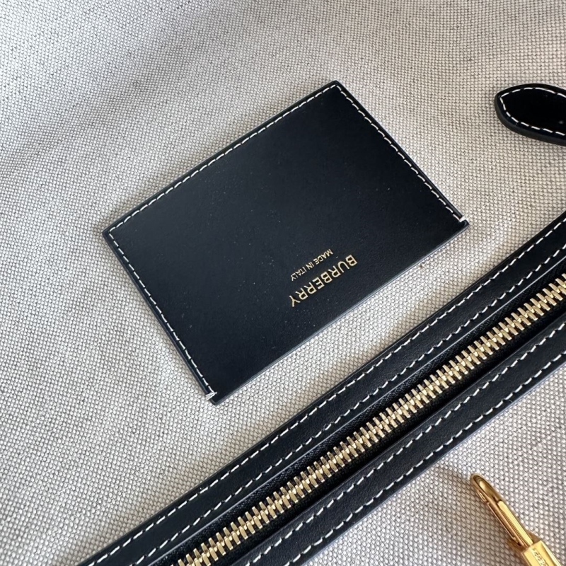 Bv*b*rry shopping bags